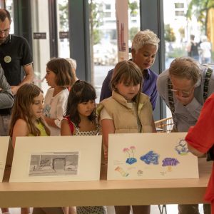kindertekeningen met hun ideale plinten op de Dag van de Architectuur Den Haag